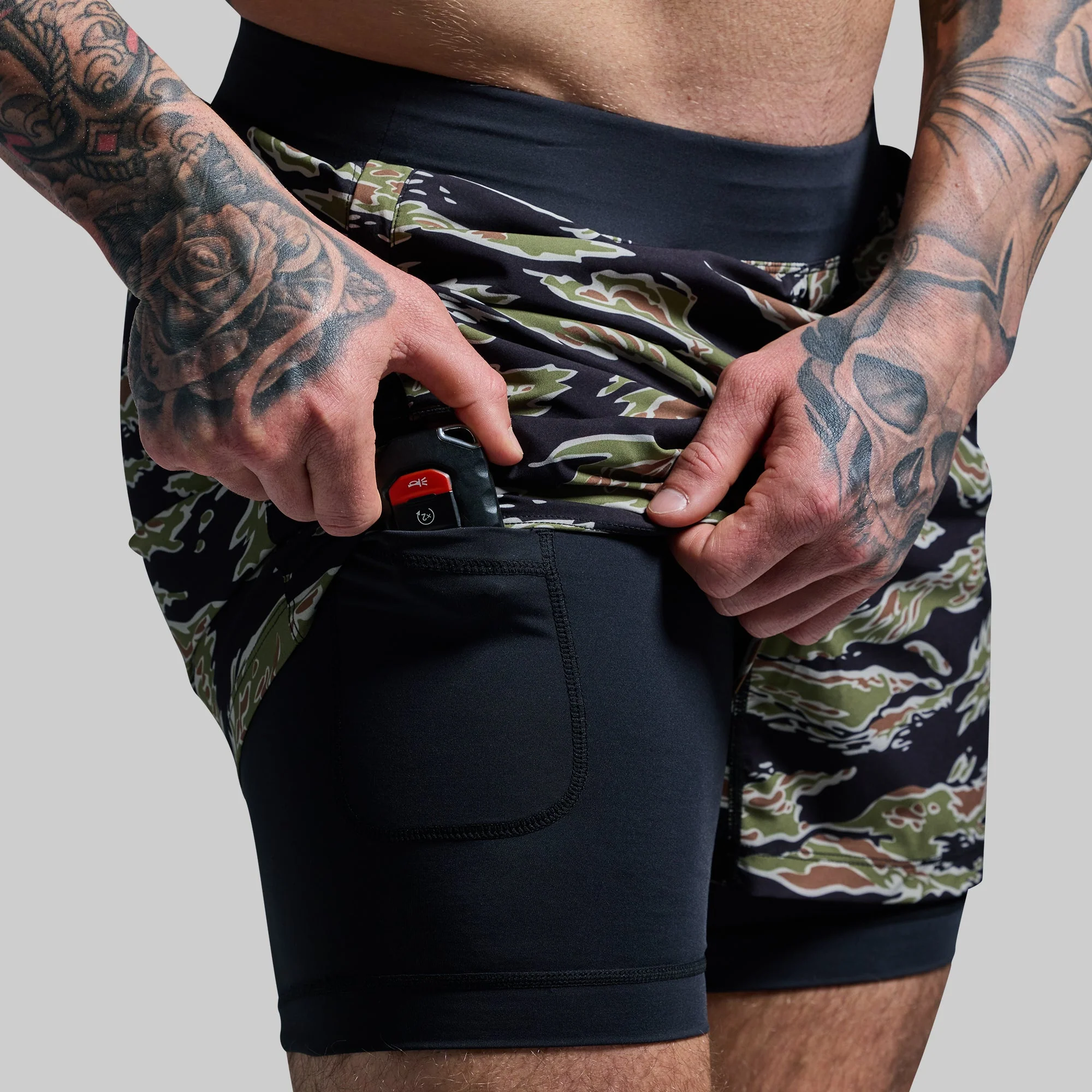 Versatile Short w/ Compression 5" (Jungle Tiger) - Image 3
