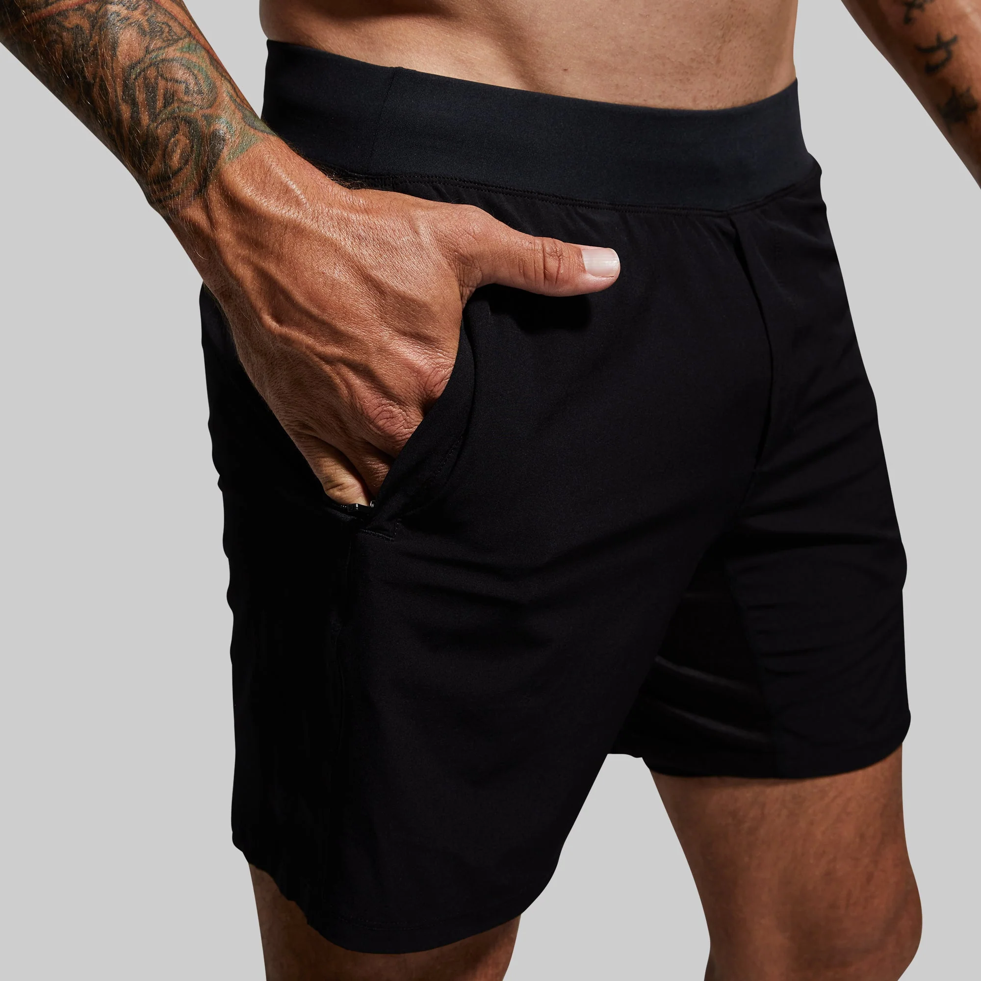 Versatile Short w/ Compression 7" (Black) - Image 2